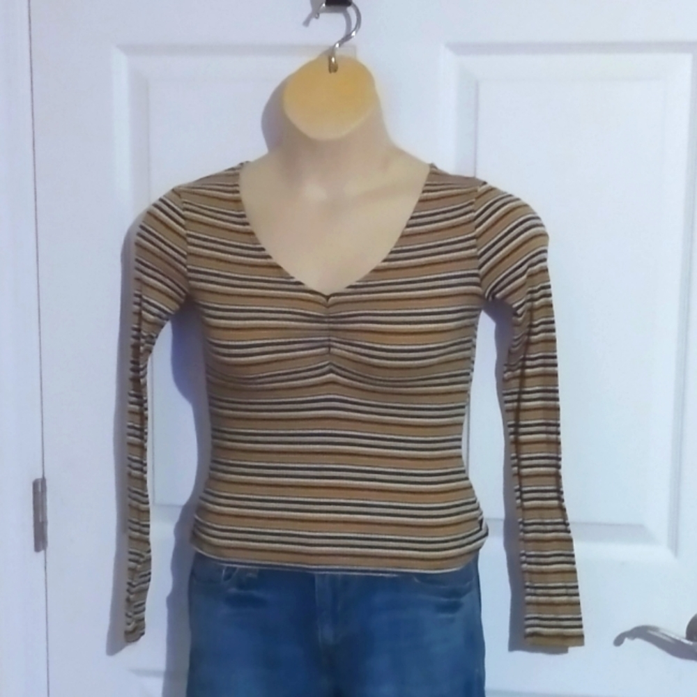Medium striped shirt
